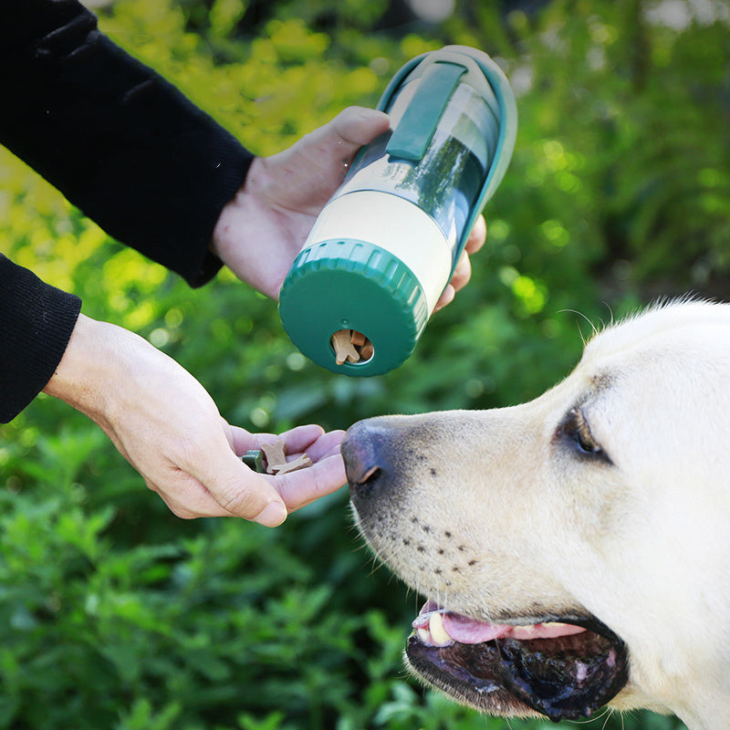 All-in-One Pet Travel Bottle & Foldable Food Bowl!